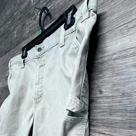 Carhartt Cream Cargo Khaki Mens Shorts - Picture 4 of 6